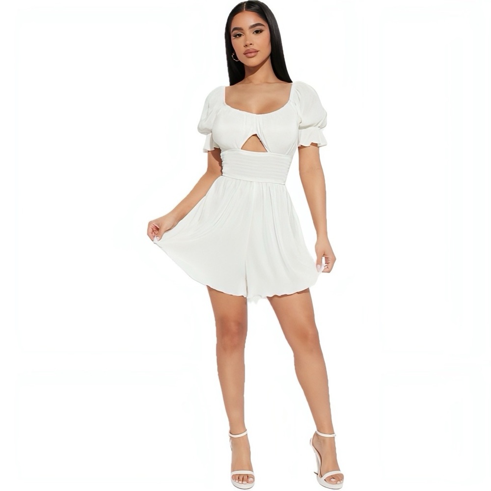 NWT Nicolette Plisse Romper